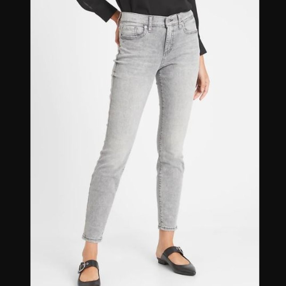 Grey Skinny Denim Jeans by Banana Republic - Sz. 2
